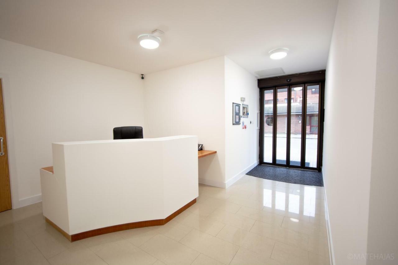 Somerville Apartments London Heathrow Hillingdon Exterior foto